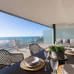 Begona Sea View Апартаменти *